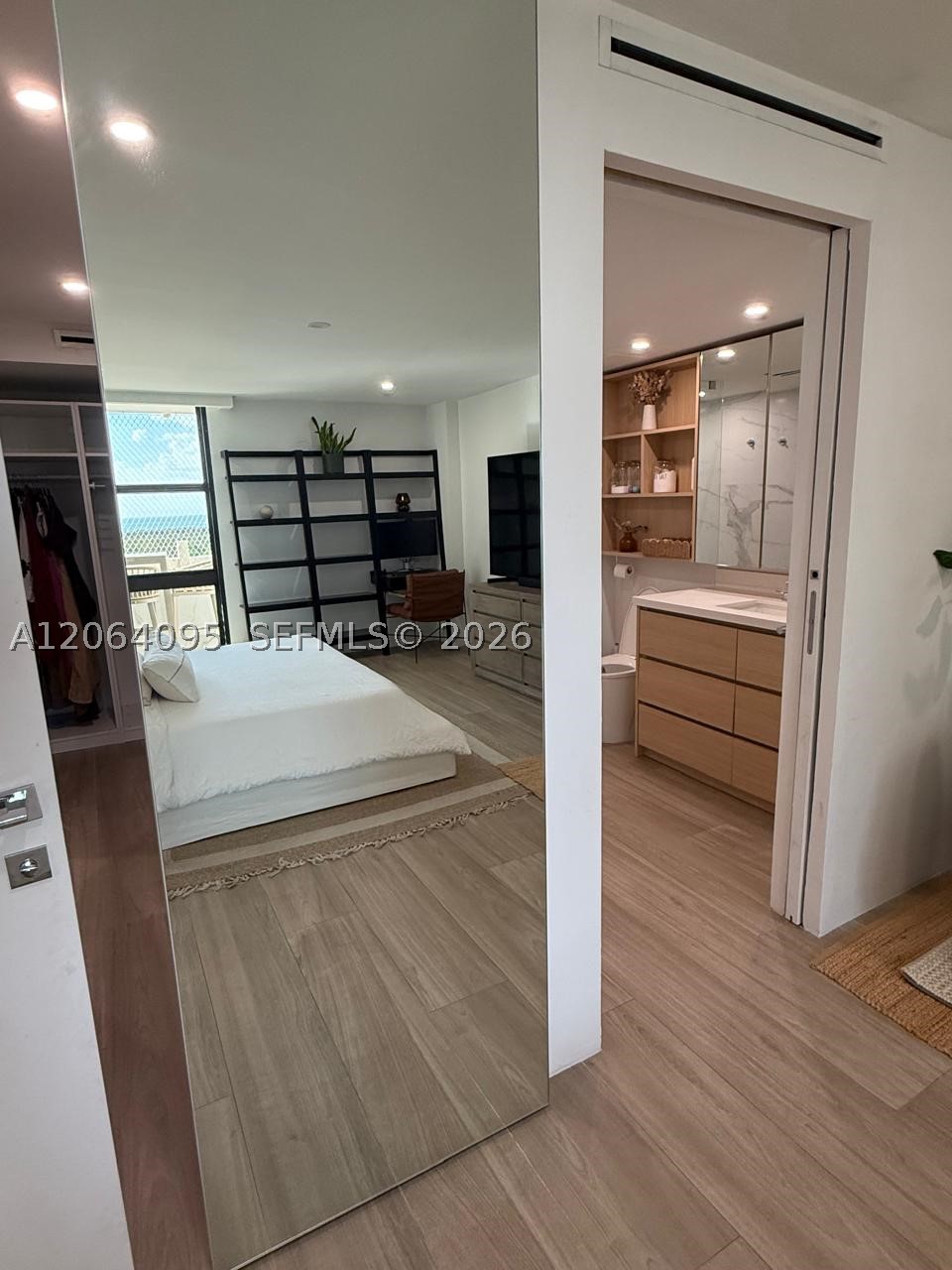 1111 Crandon Blvd #B1004, Key Biscayne FL 33149