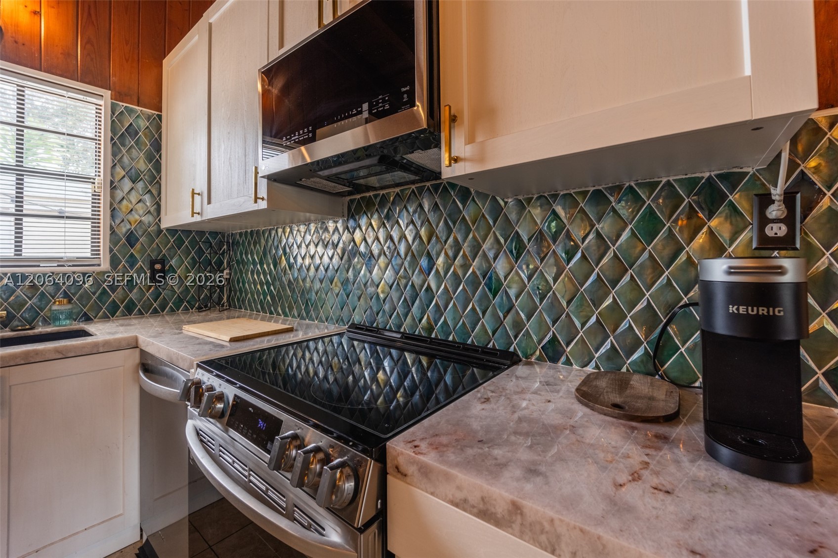 301 SW 69th Ave #301, Miami FL 33144