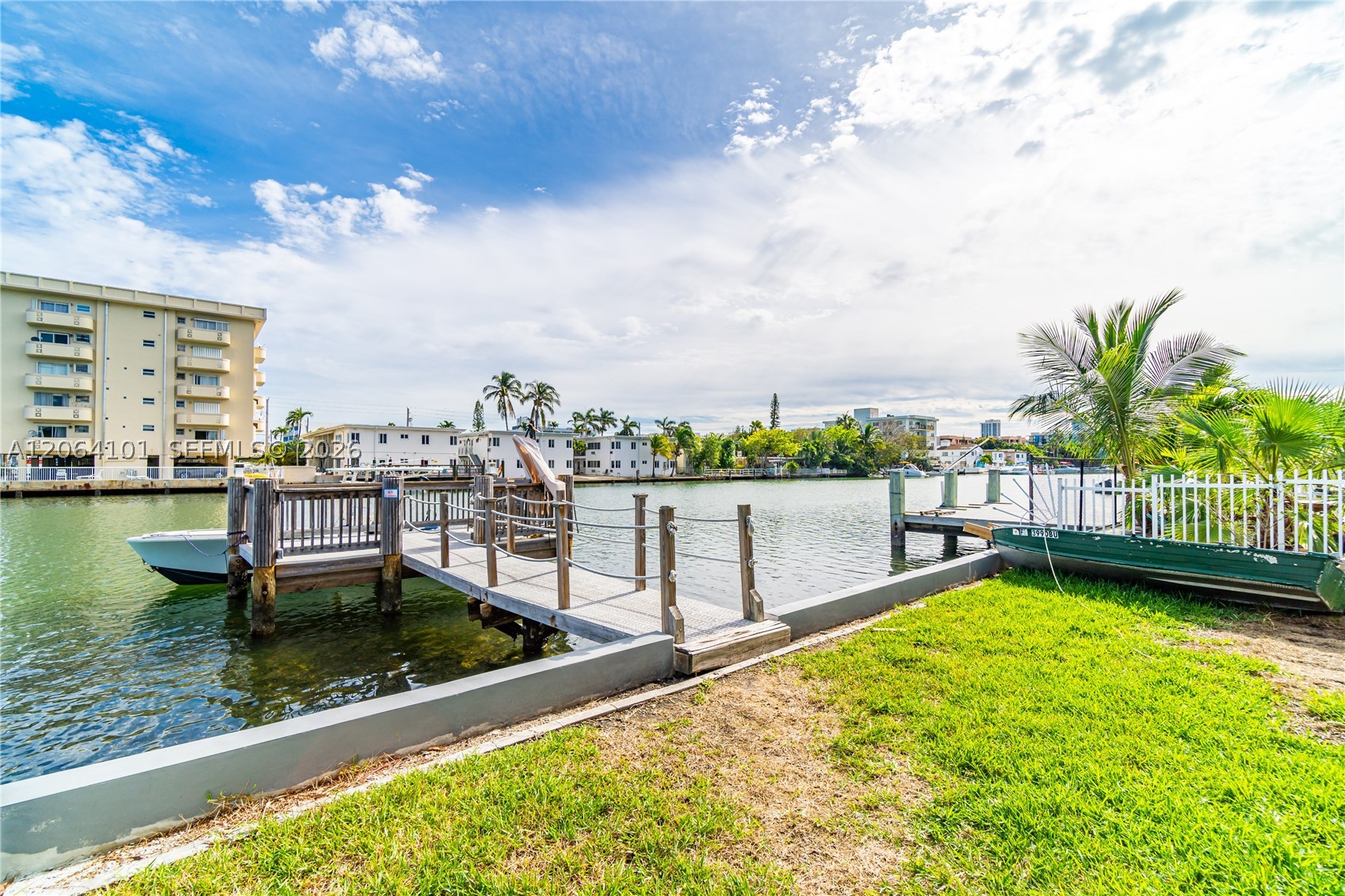 8335 E Crespi Blvd #4, Miami Beach FL 33141