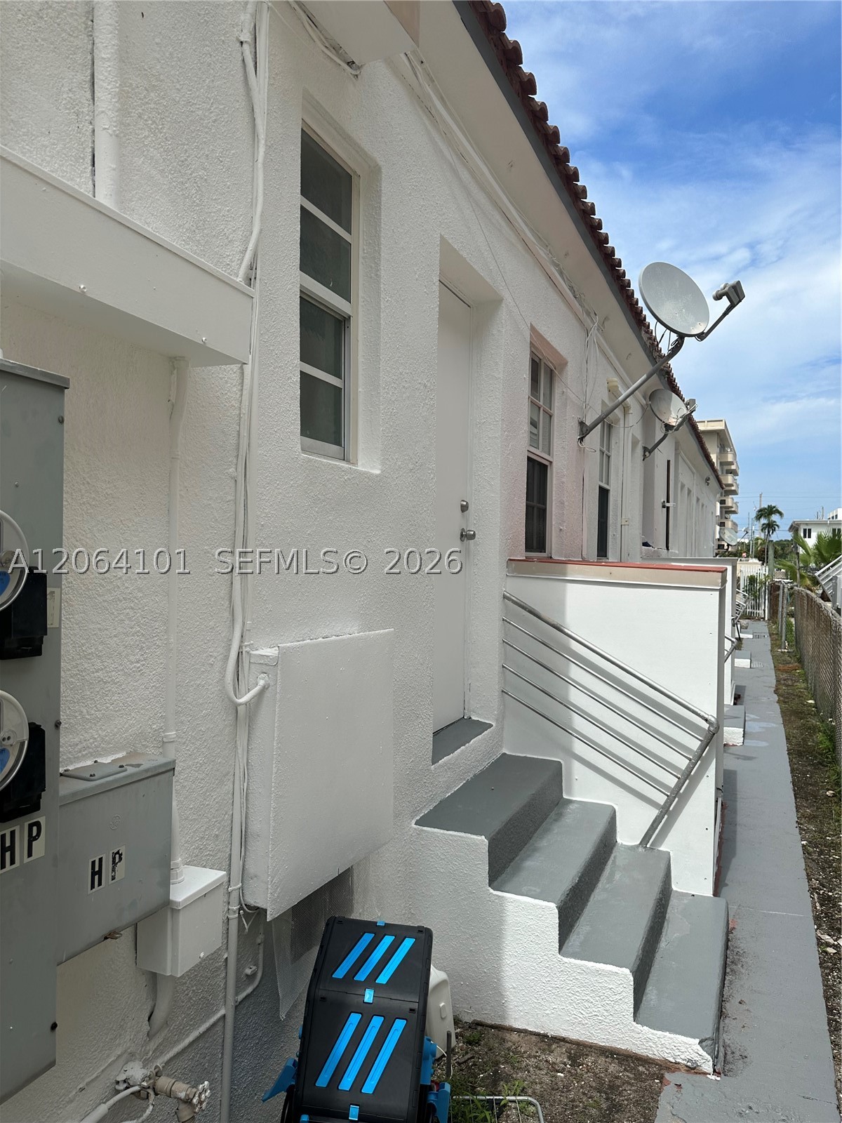8335 E Crespi Blvd #4, Miami Beach FL 33141