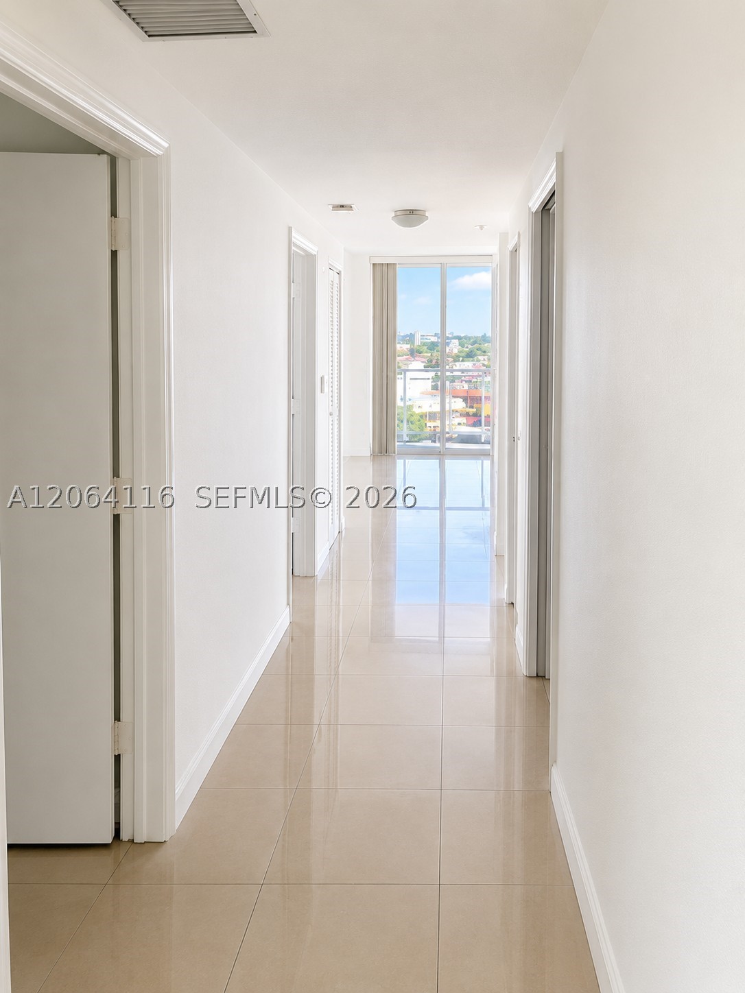 1 Glen Royal Pkwy #702, Miami FL 33125