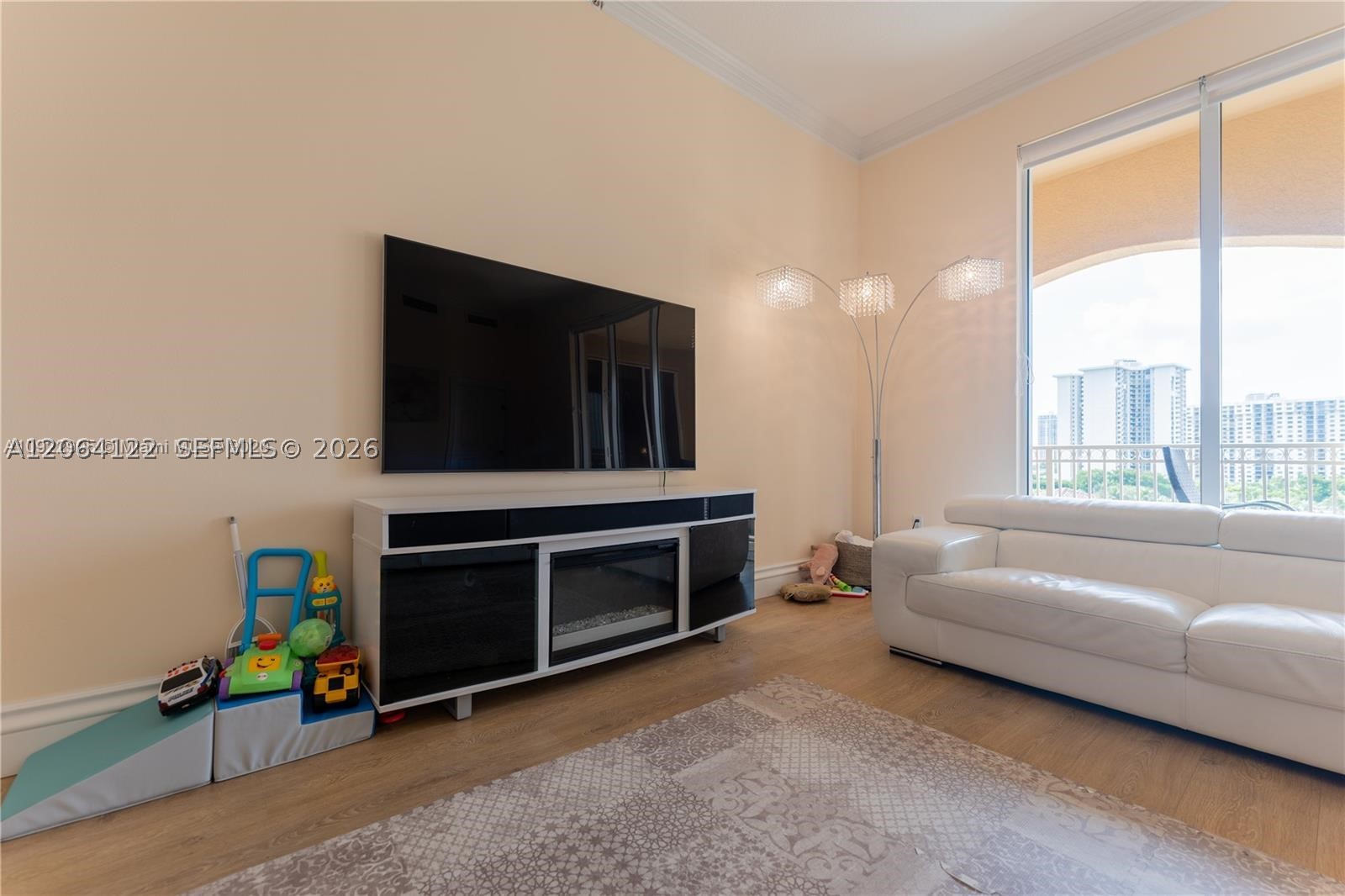 3001 NE 185th St #710, Aventura FL 33180