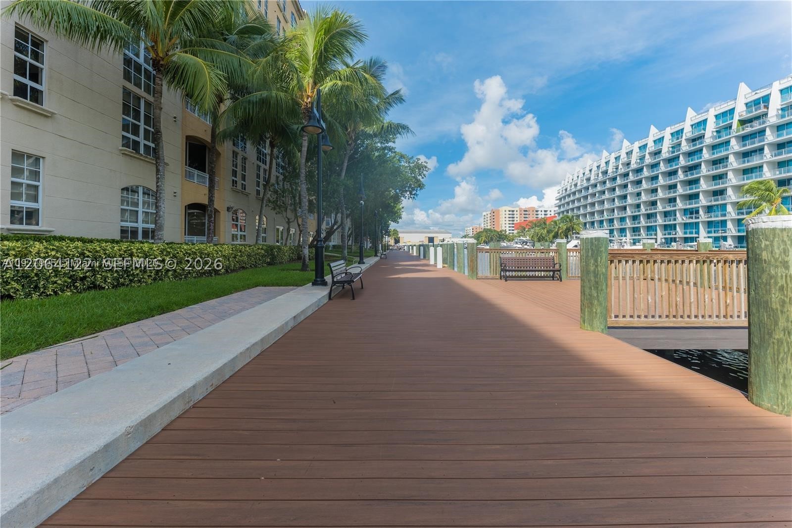 3001 NE 185th St #710, Aventura FL 33180