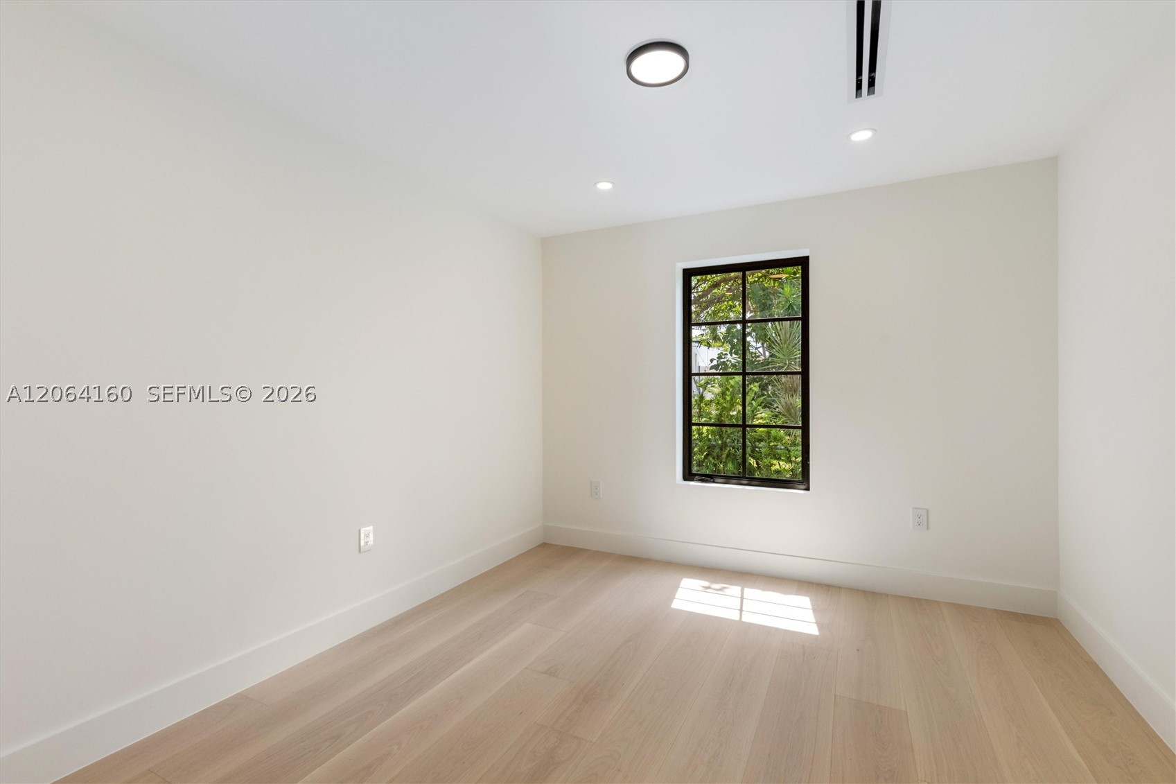118 Sarto Ave, Coral Gables FL 33134