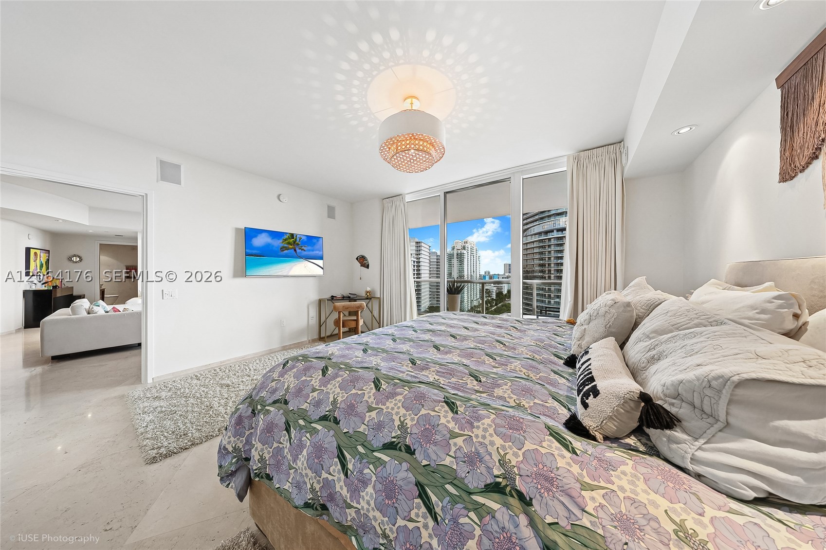 450 Alton Rd #1904, Miami Beach FL 33139