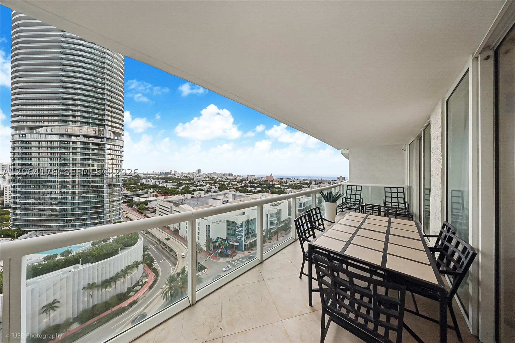 450 Alton Rd #1904, Miami Beach FL 33139