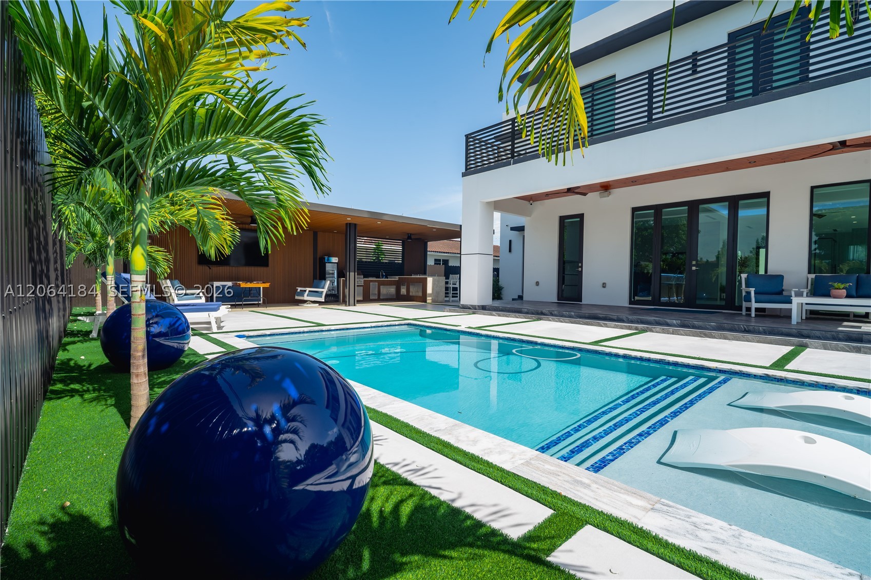 9330 SW 34th St, Miami FL 33165
