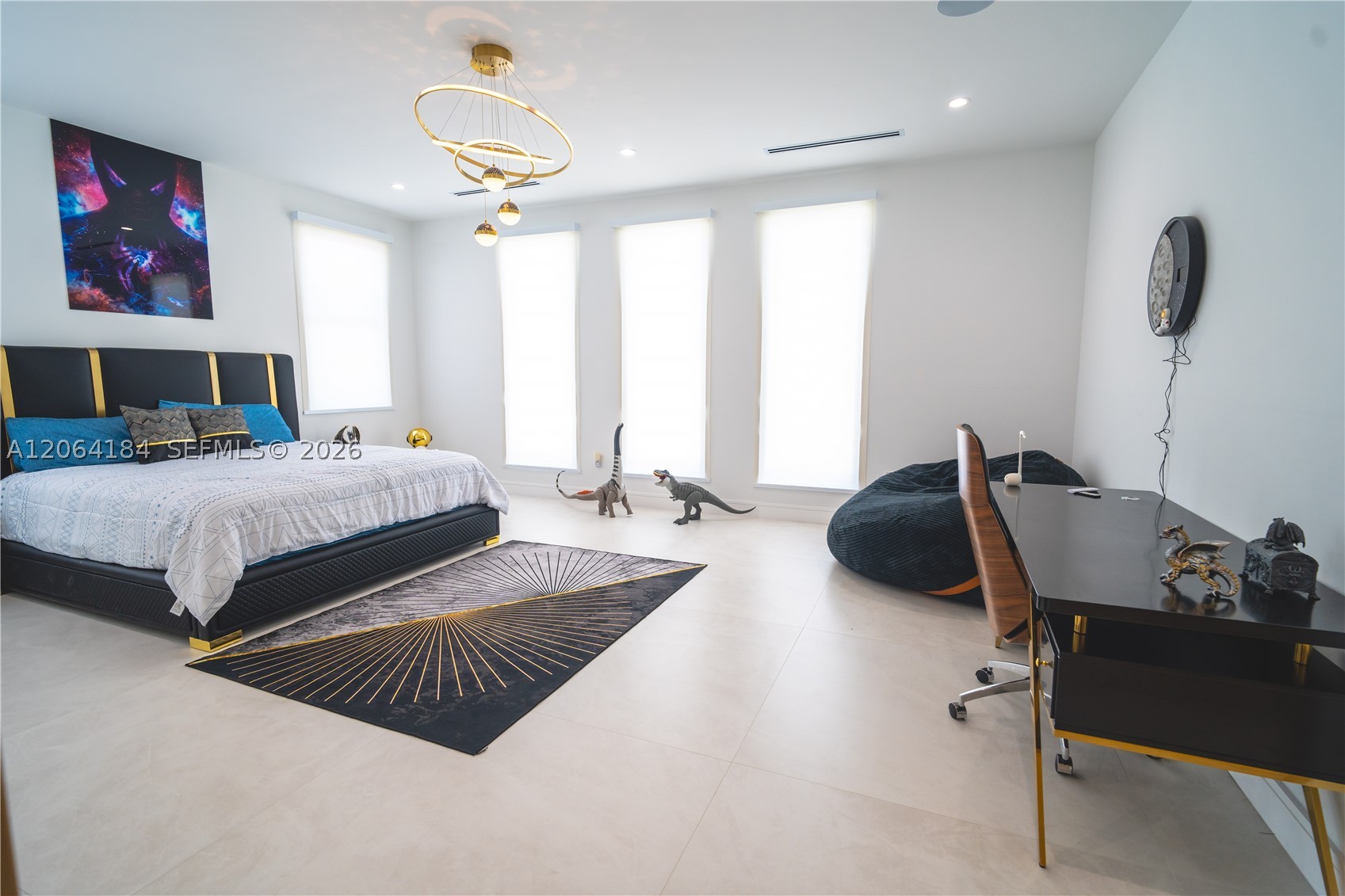 9330 SW 34th St, Miami FL 33165