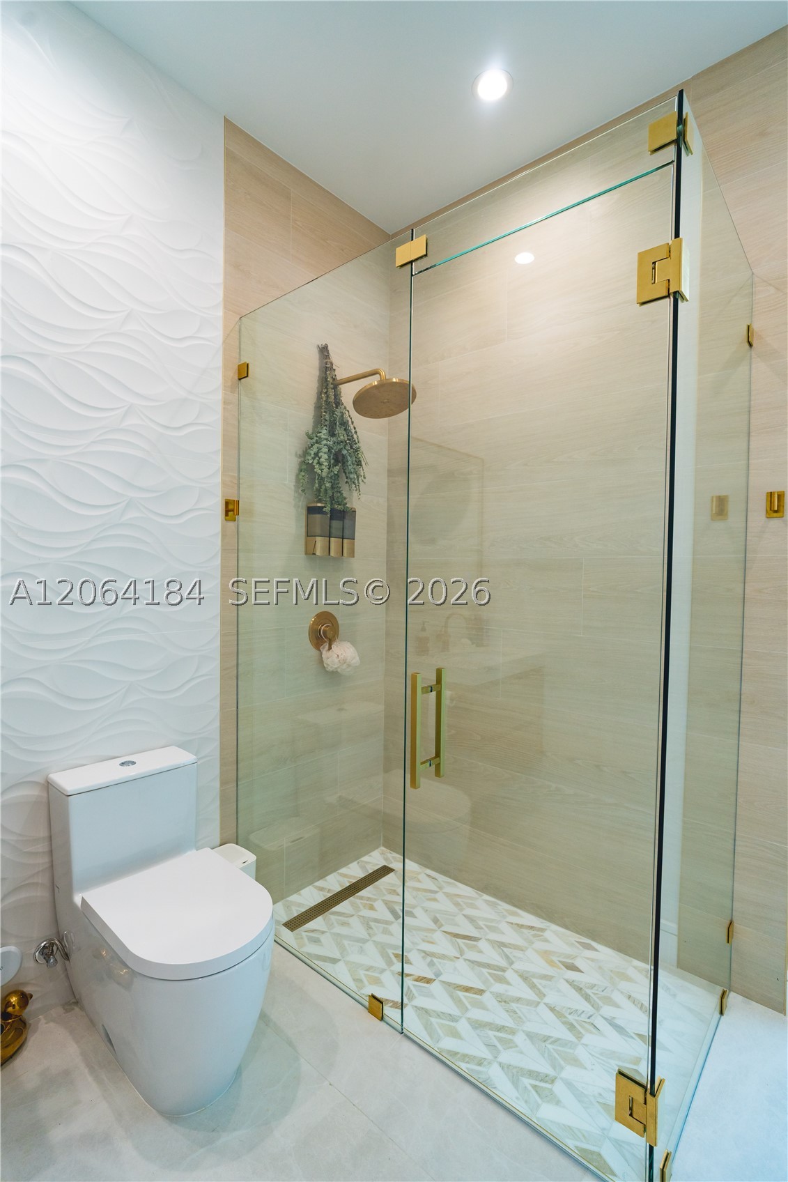 9330 SW 34th St, Miami FL 33165
