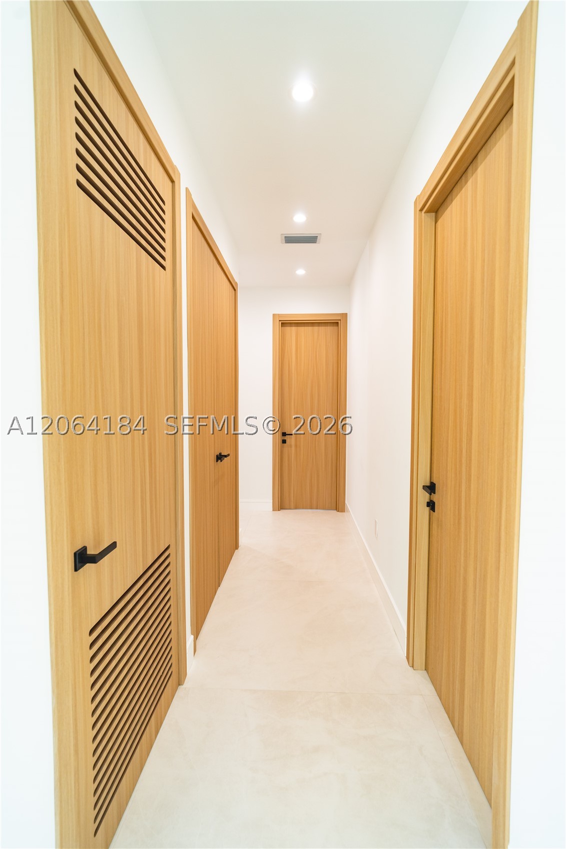 9330 SW 34th St, Miami FL 33165