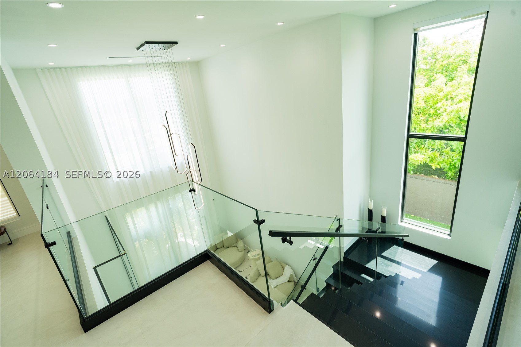 9330 SW 34th St, Miami FL 33165