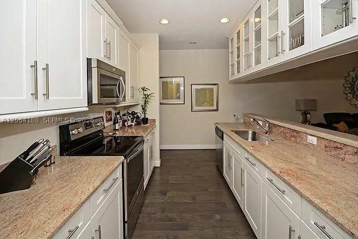 837 SW 147th Ave #1410, Pembroke Pines FL 33027
