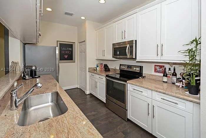 837 SW 147th Ave #1410, Pembroke Pines FL 33027