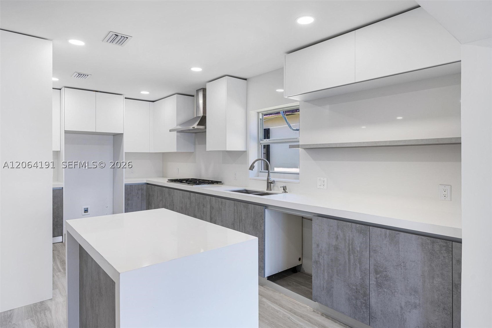 1451 Stillwater Dr, Miami Beach FL 33141