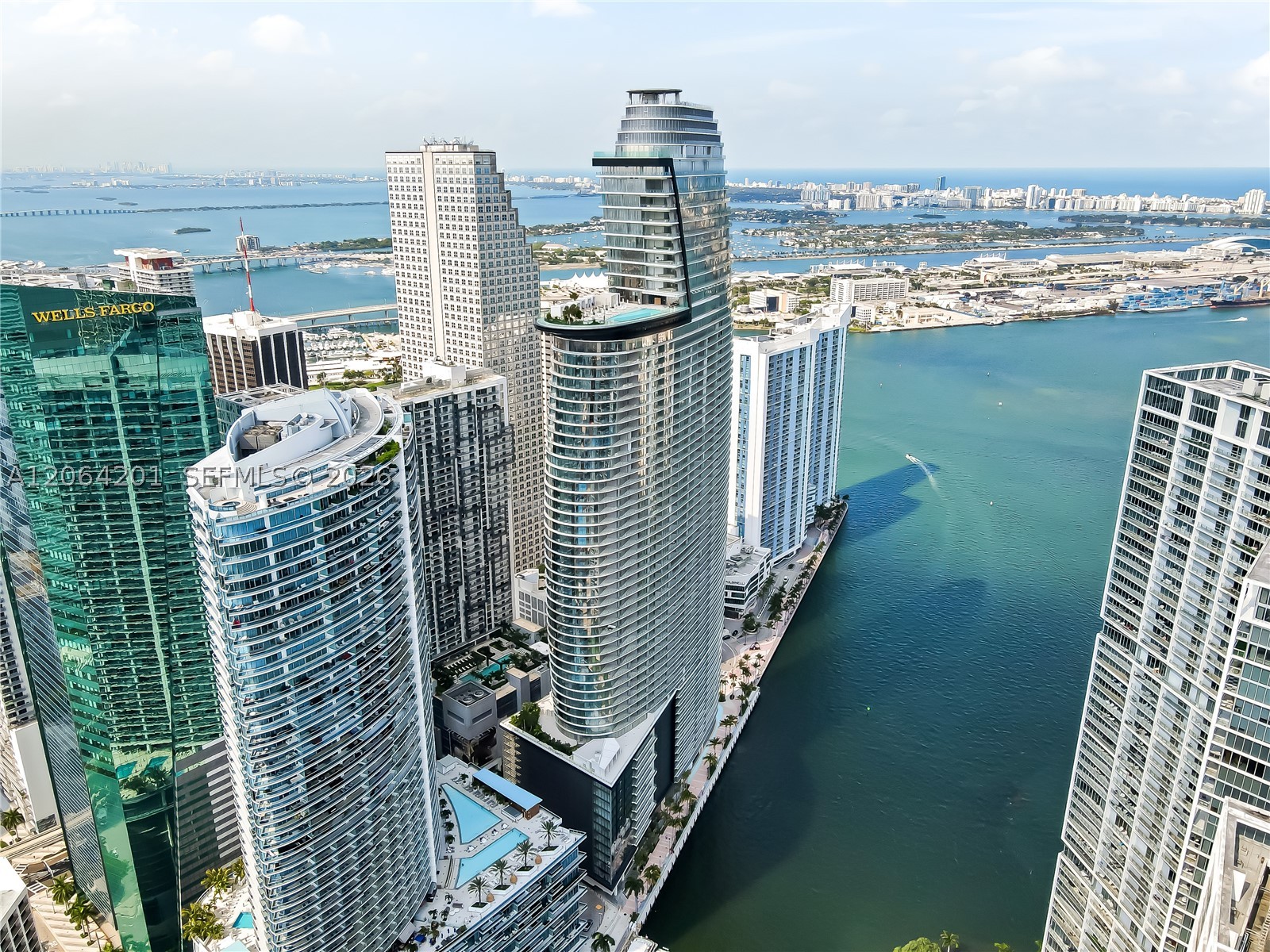300 Biscayne Boulevard Way #1106E, Miami FL 33131