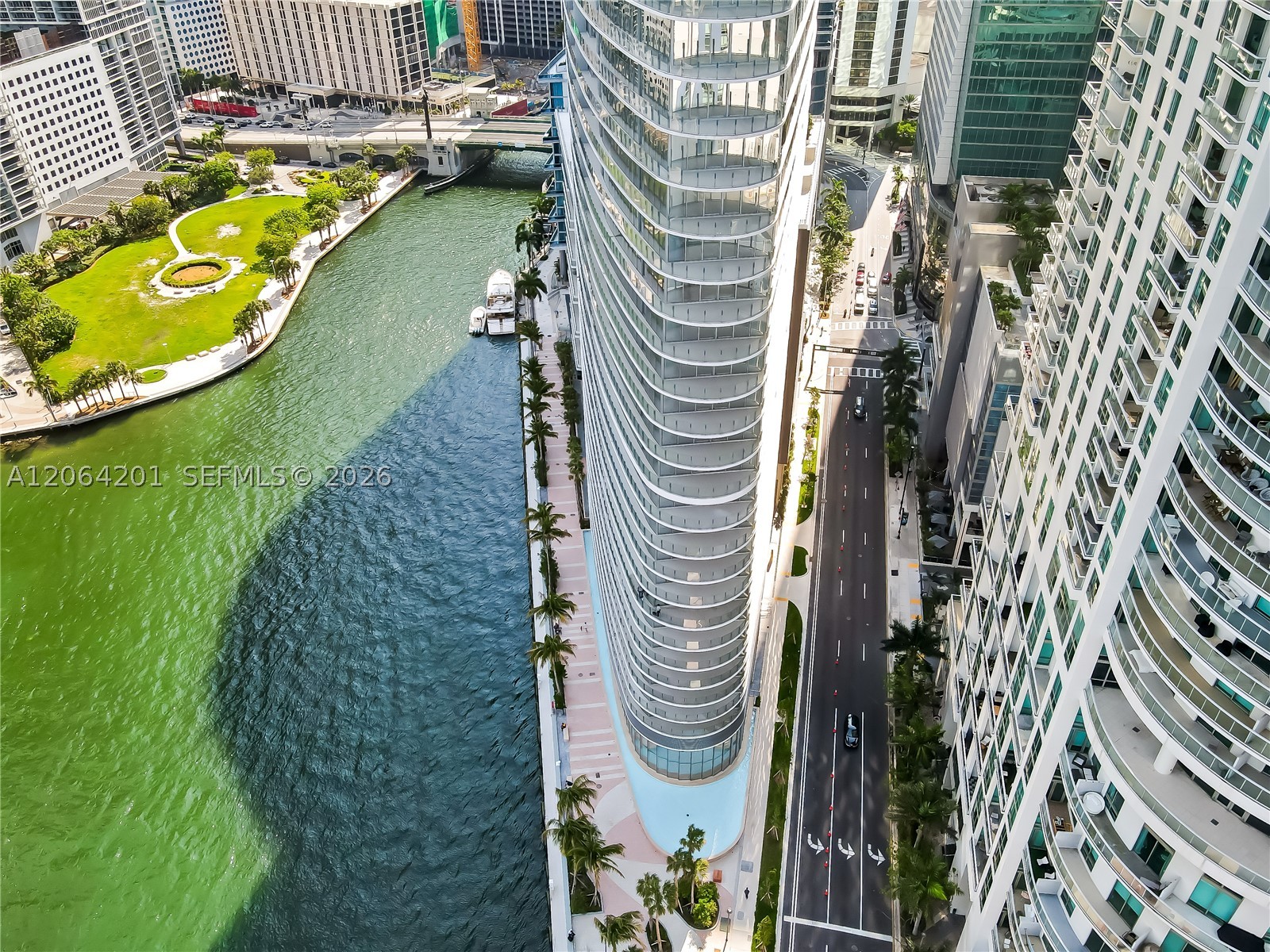 300 Biscayne Boulevard Way #1106E, Miami FL 33131