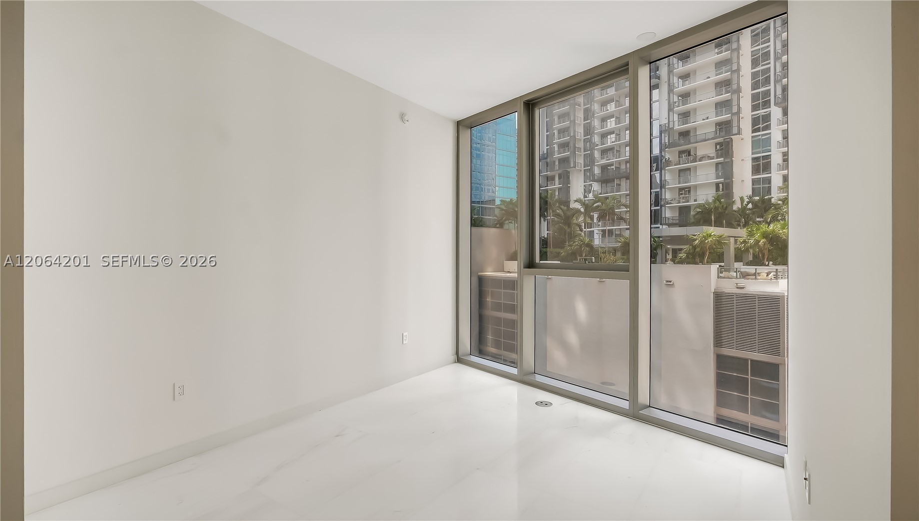 300 Biscayne Boulevard Way #1106E, Miami FL 33131