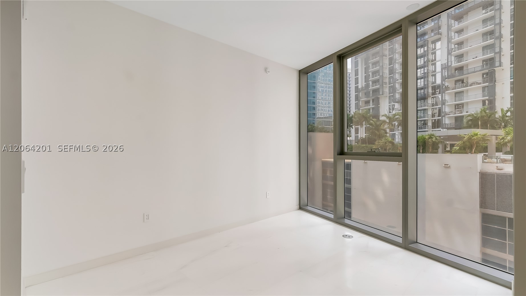 300 Biscayne Boulevard Way #1106E, Miami FL 33131