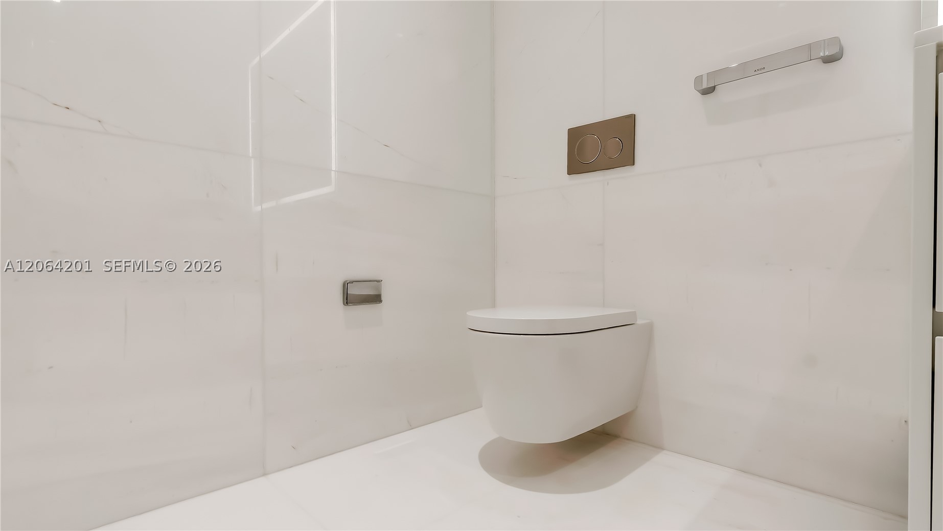 300 Biscayne Boulevard Way #1106E, Miami FL 33131