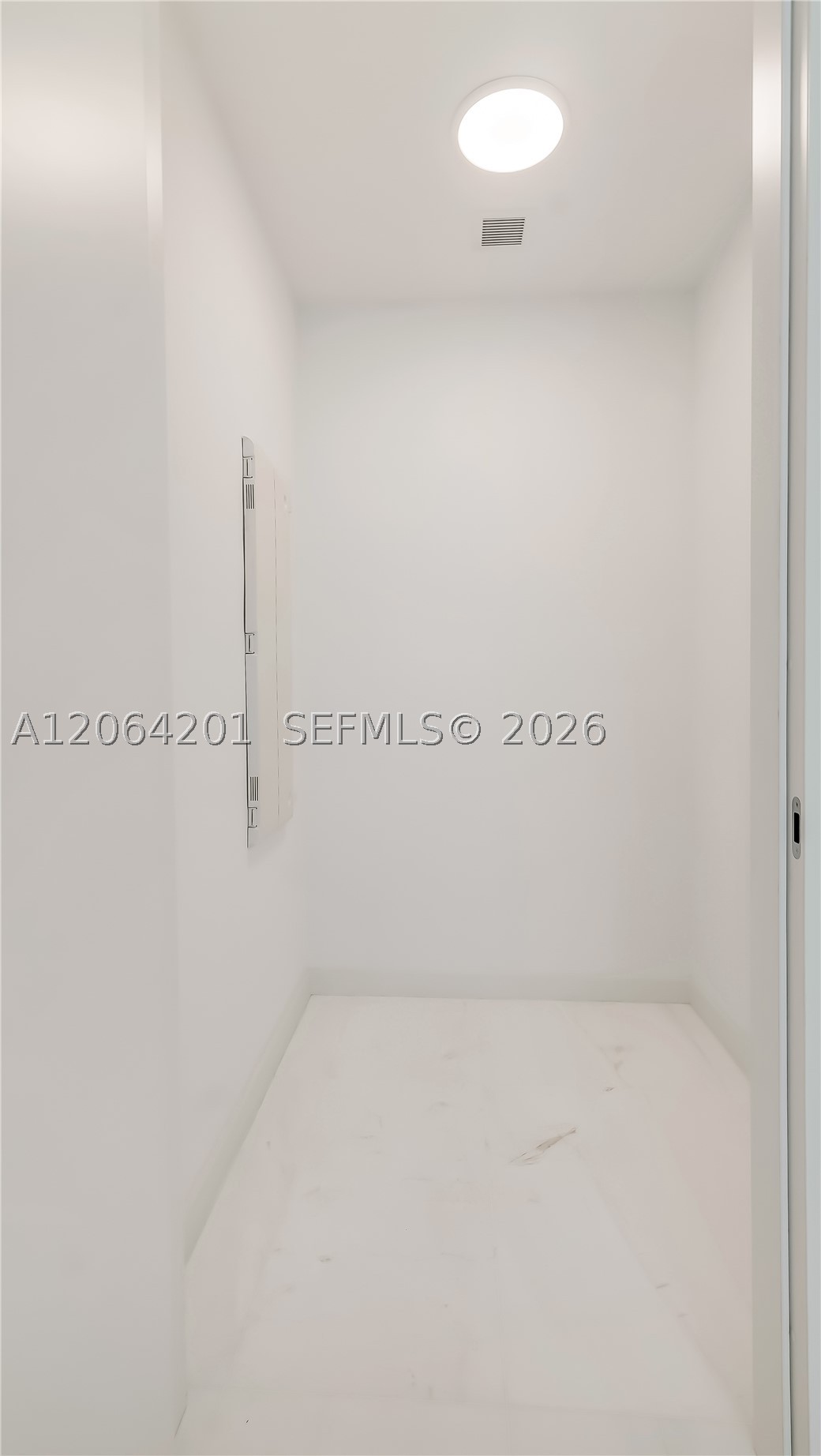 300 Biscayne Boulevard Way #1106E, Miami FL 33131