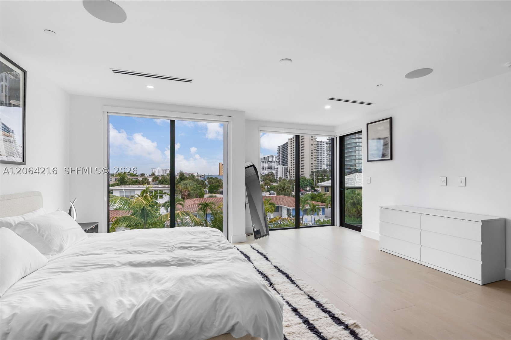 3228 NE 7th St, Pompano Beach FL 33062
