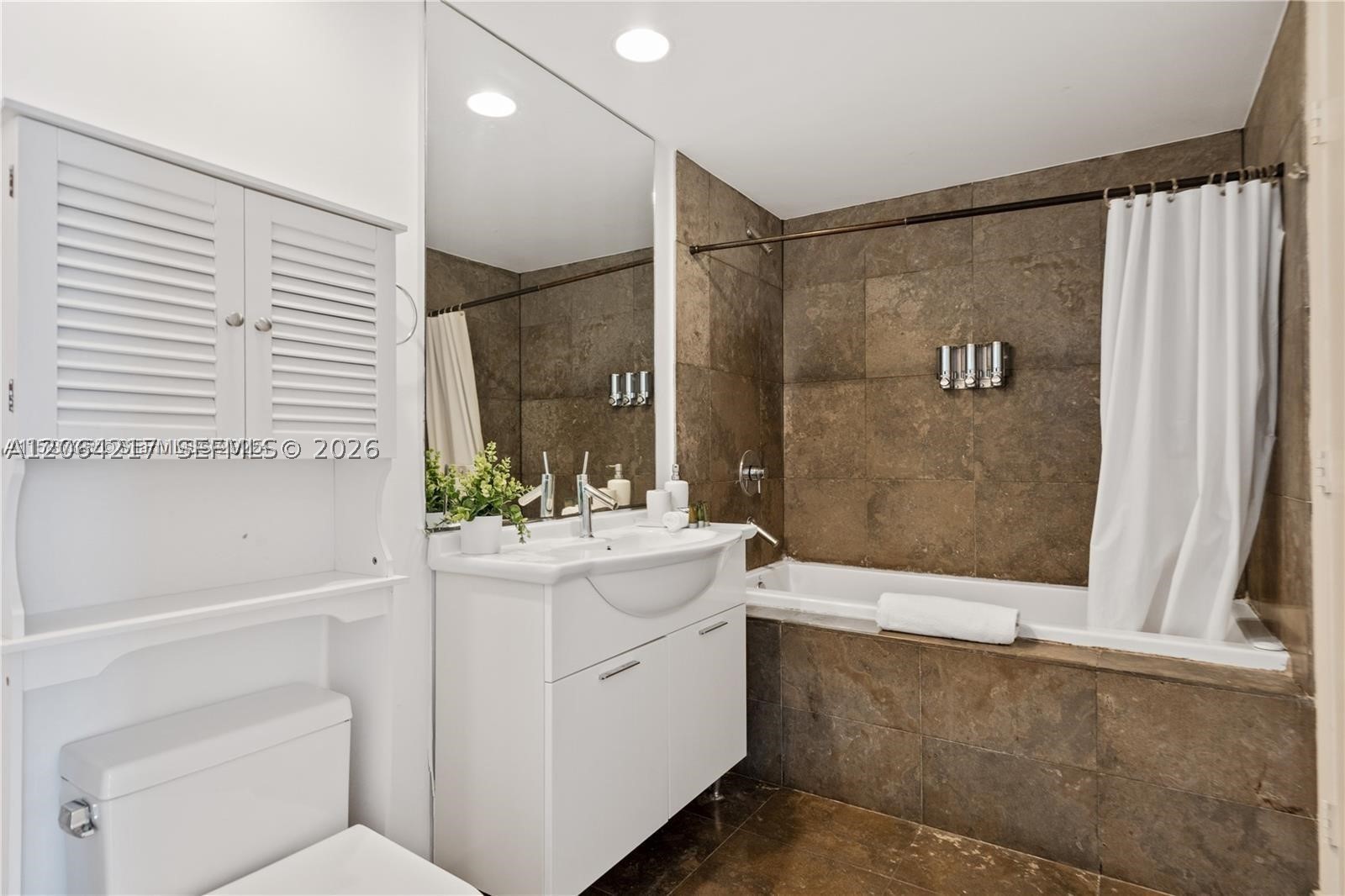 485 Brickell Ave #2311, Miami FL 33131