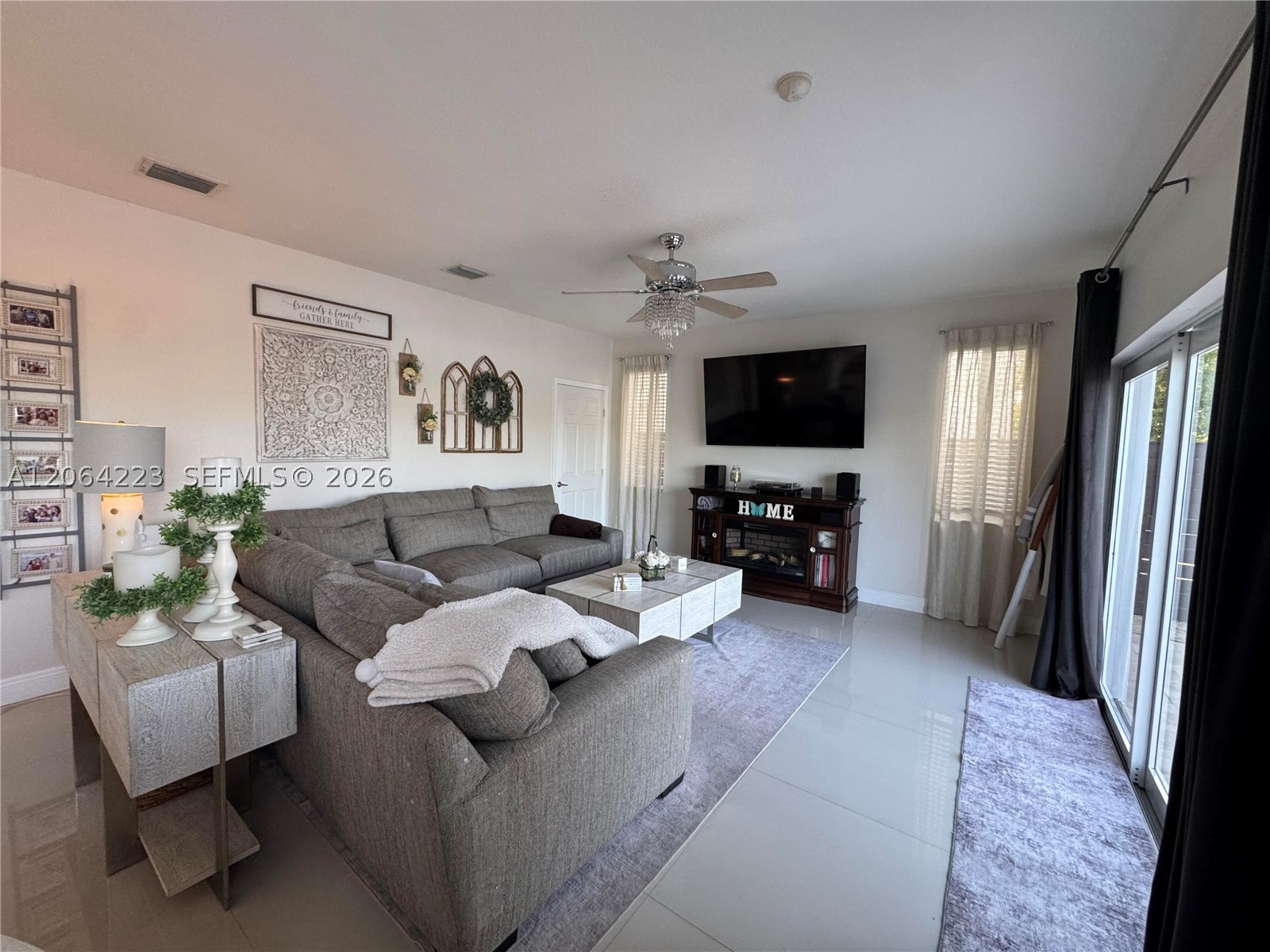 3964 NE 15th St, Homestead FL 33033