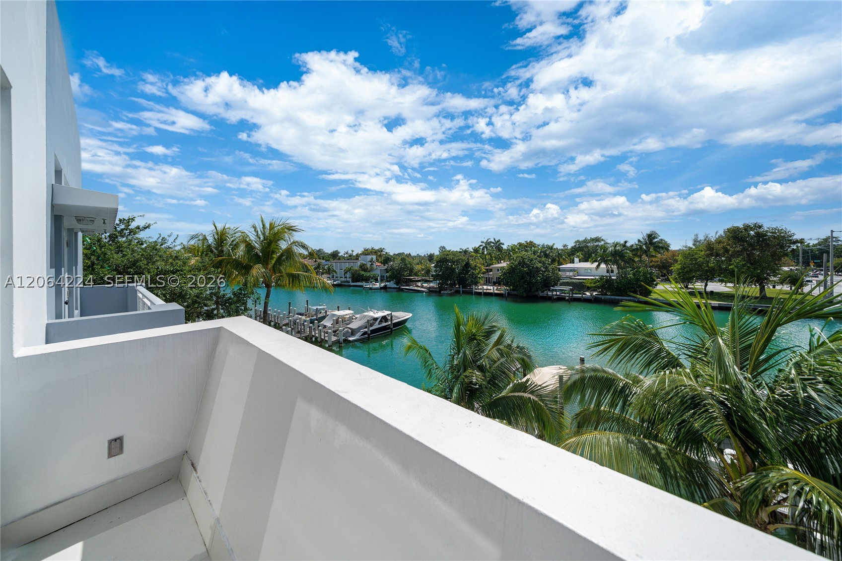 6203 Laguna Path N, Miami Beach FL 33141