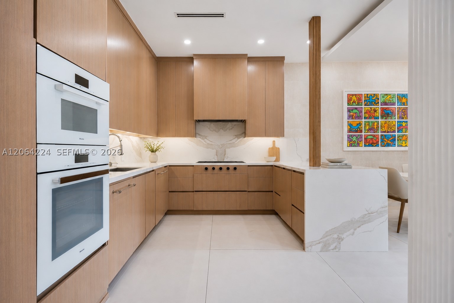 6203 Laguna Path N, Miami Beach FL 33141