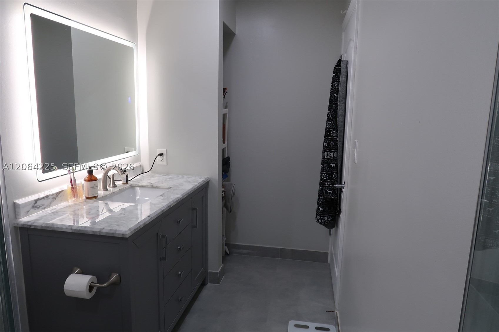 6001 SW 70th St #311, South Miami FL 33143