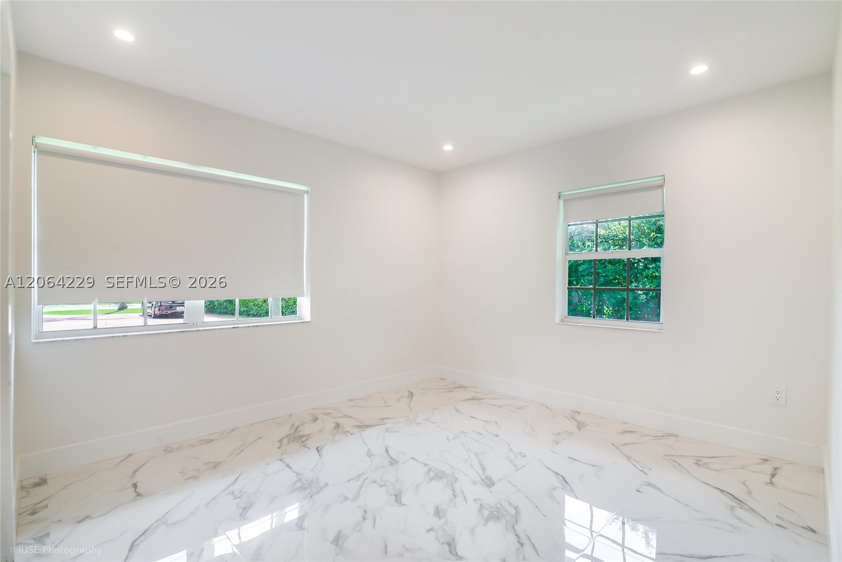 52 Camden Dr, Bal Harbour FL 33154
