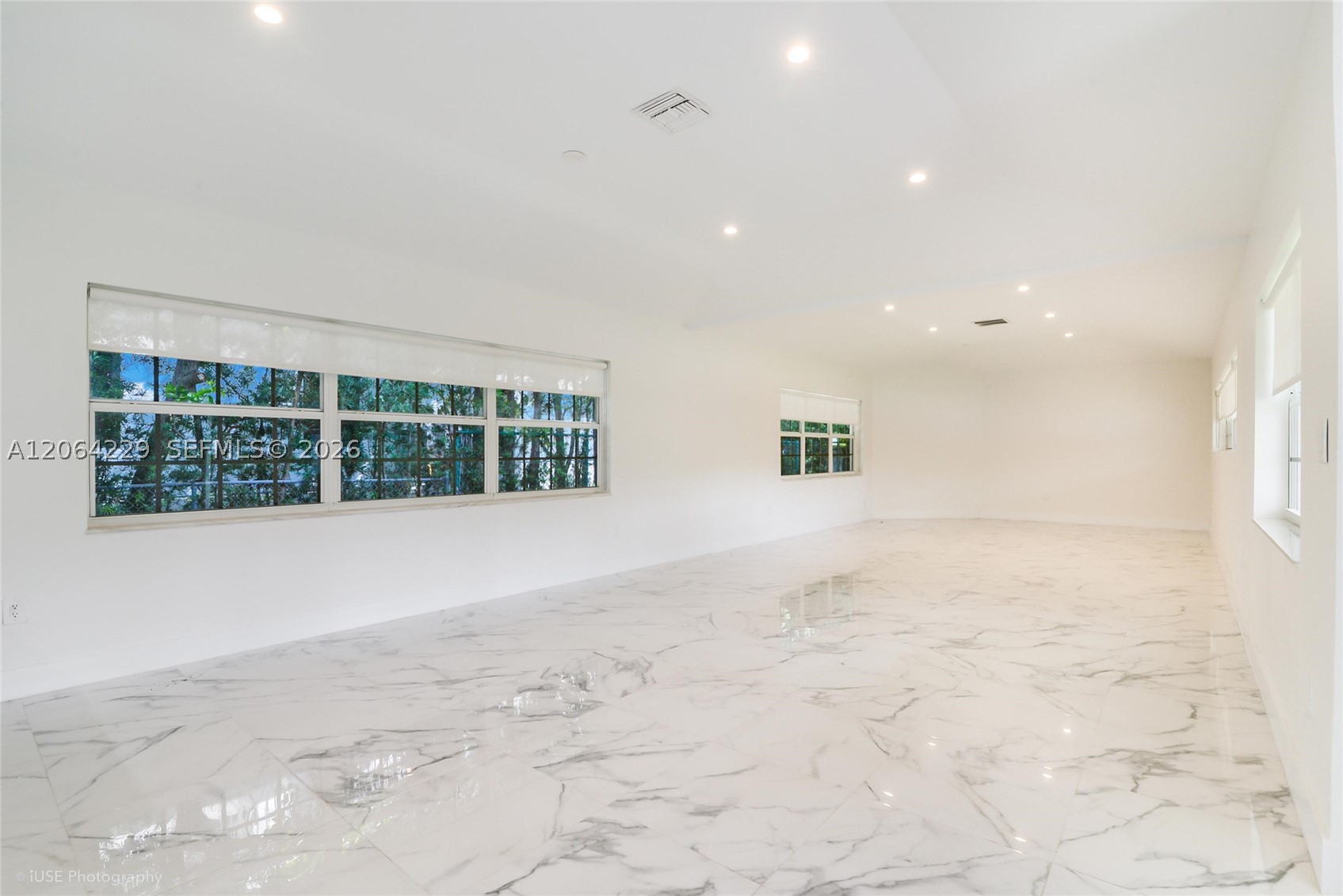 52 Camden Dr, Bal Harbour FL 33154