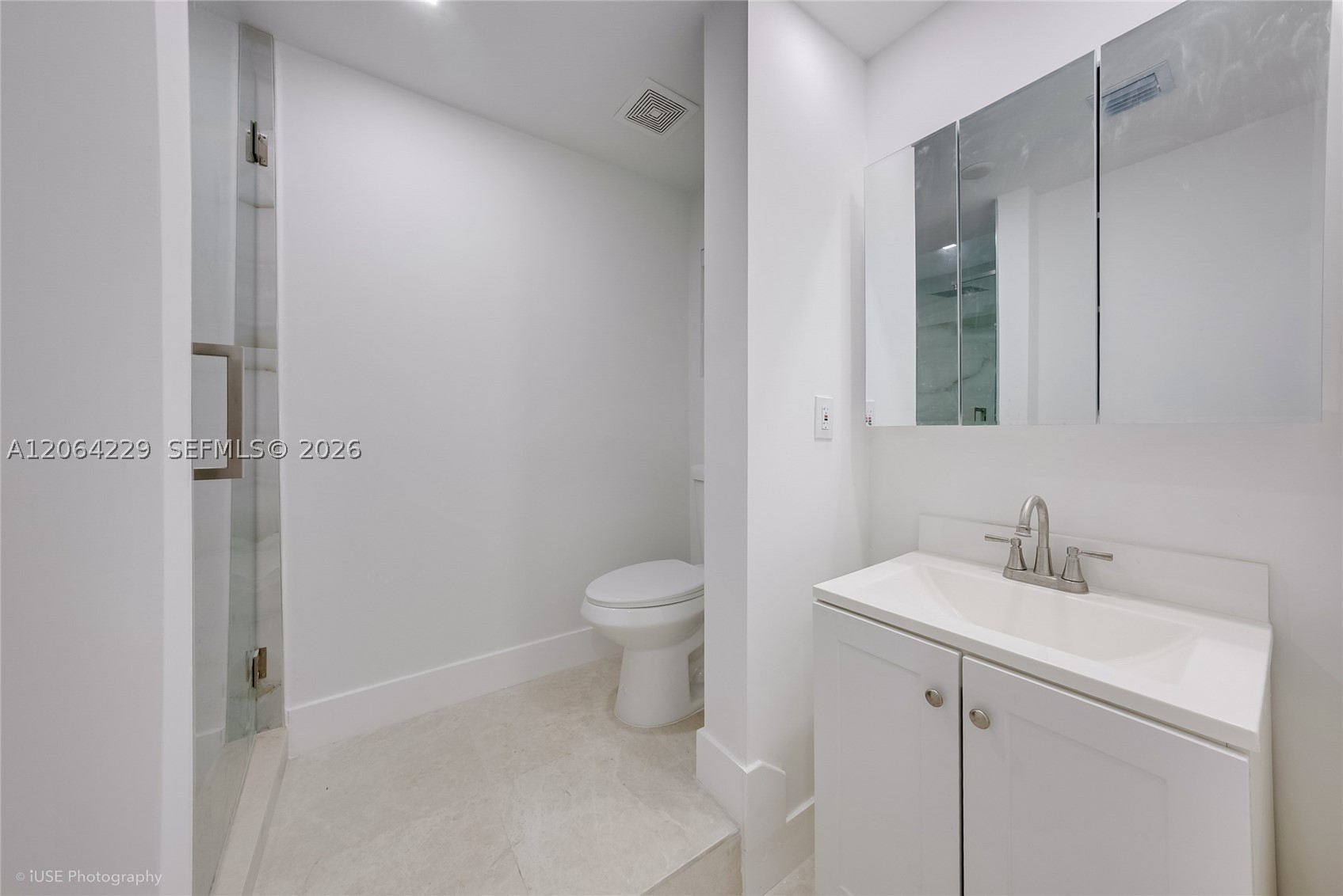52 Camden Dr, Bal Harbour FL 33154
