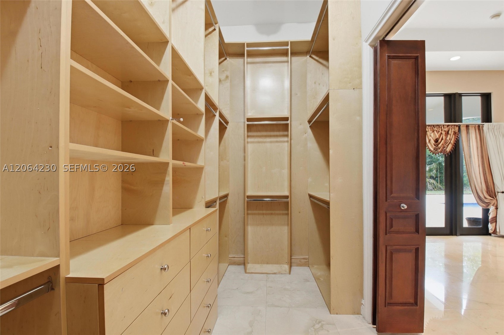 6200 SW 97th Ave, Miami FL 33173