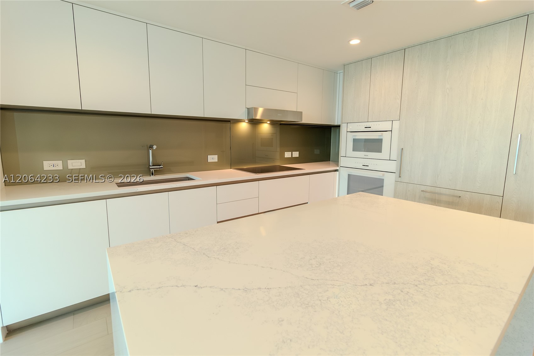 9221 E Bay Harbor Drive #307, Bay Harbor Islands FL 33154