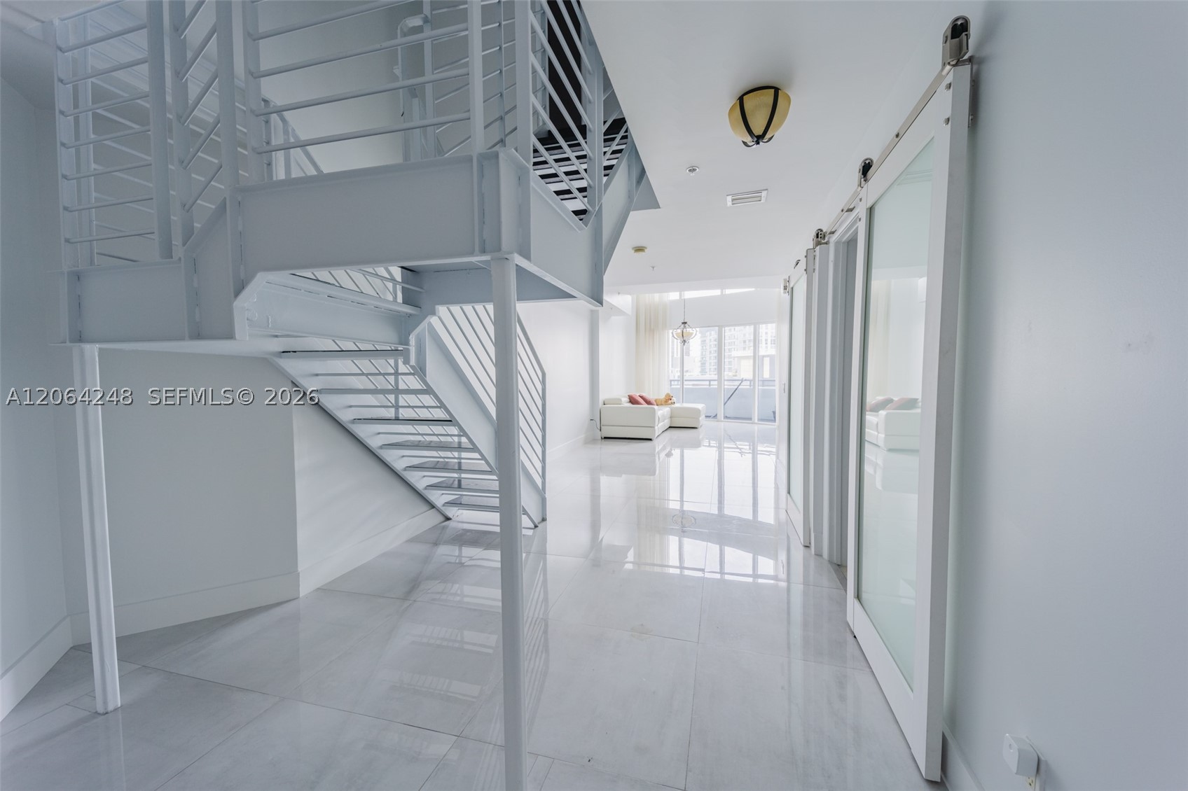 60 SW 13th St #3424, Miami FL 33130