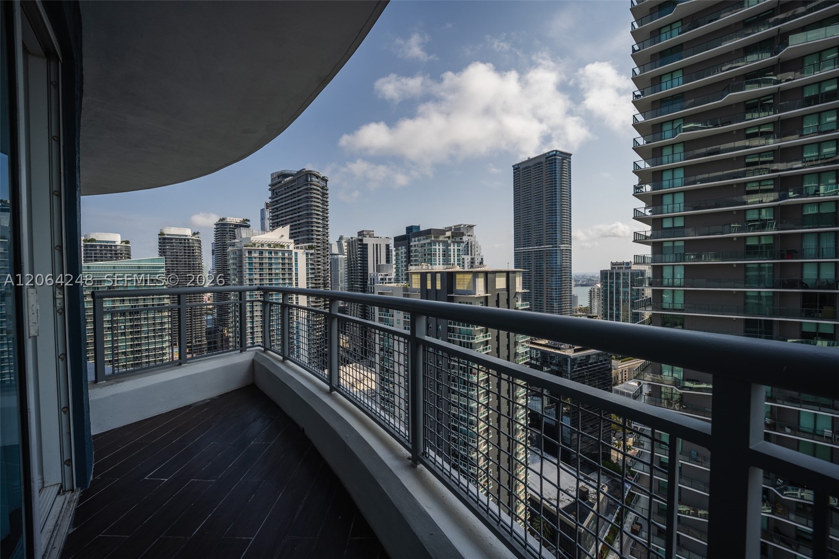 60 SW 13th St #3424, Miami FL 33130