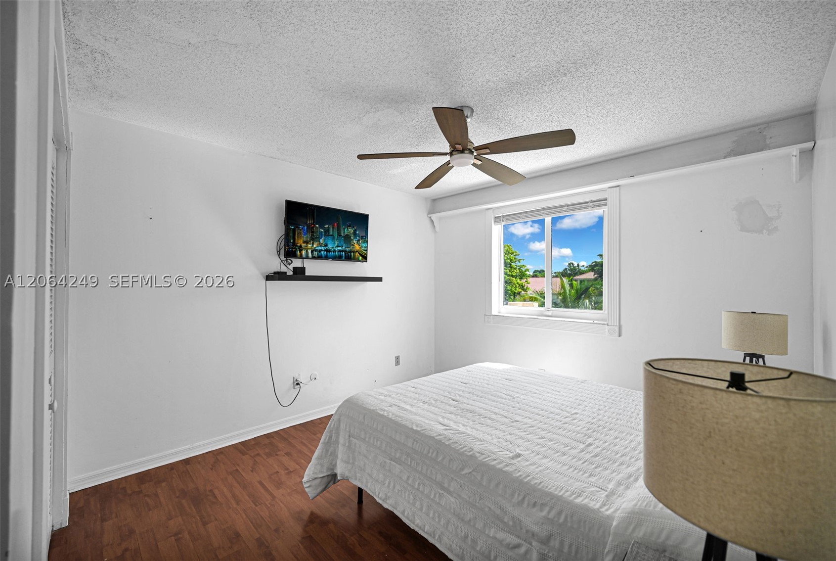 10877 SW 152nd Pl, Miami FL 33196