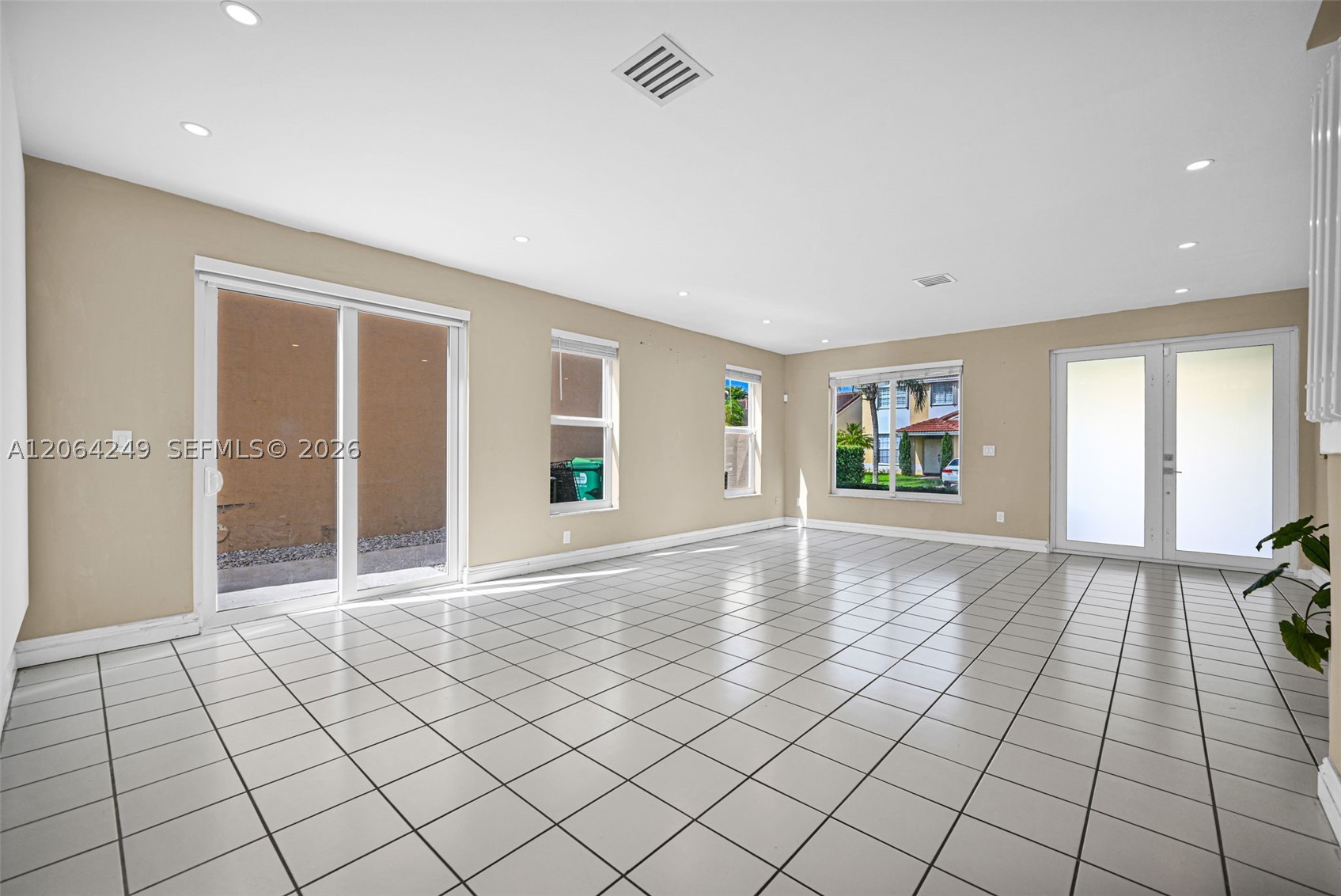 10877 SW 152nd Pl, Miami FL 33196