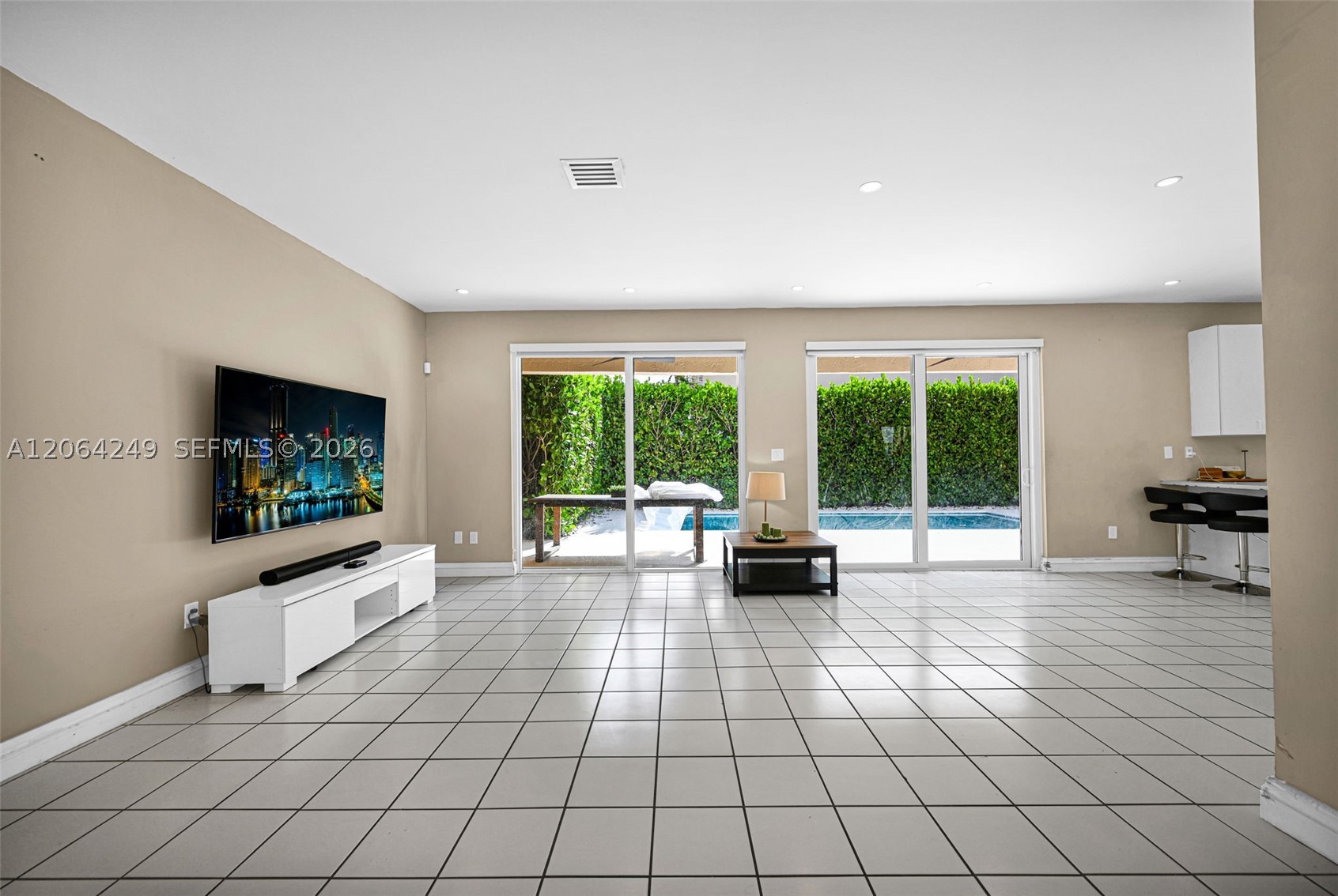 10877 SW 152nd Pl, Miami FL 33196