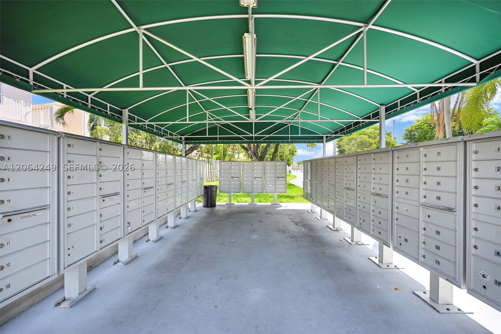 10877 SW 152nd Pl, Miami FL 33196