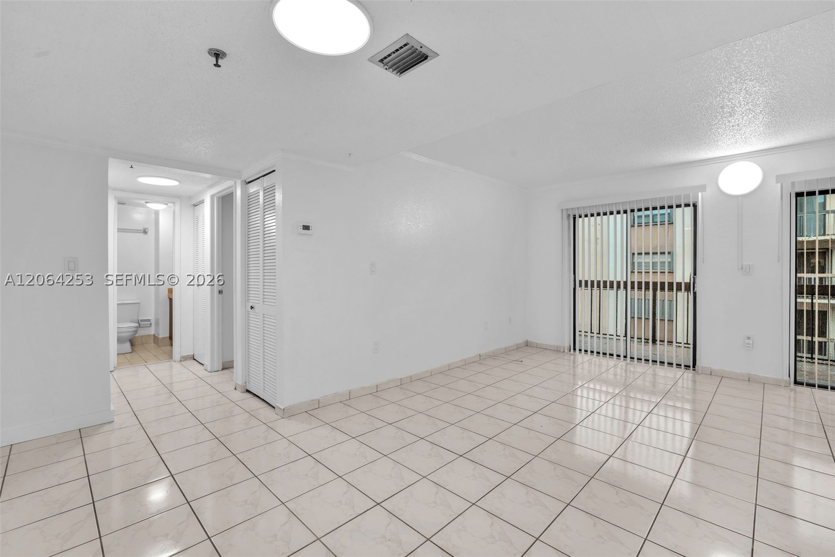 5249 NW 7th St #416, Miami FL 33126