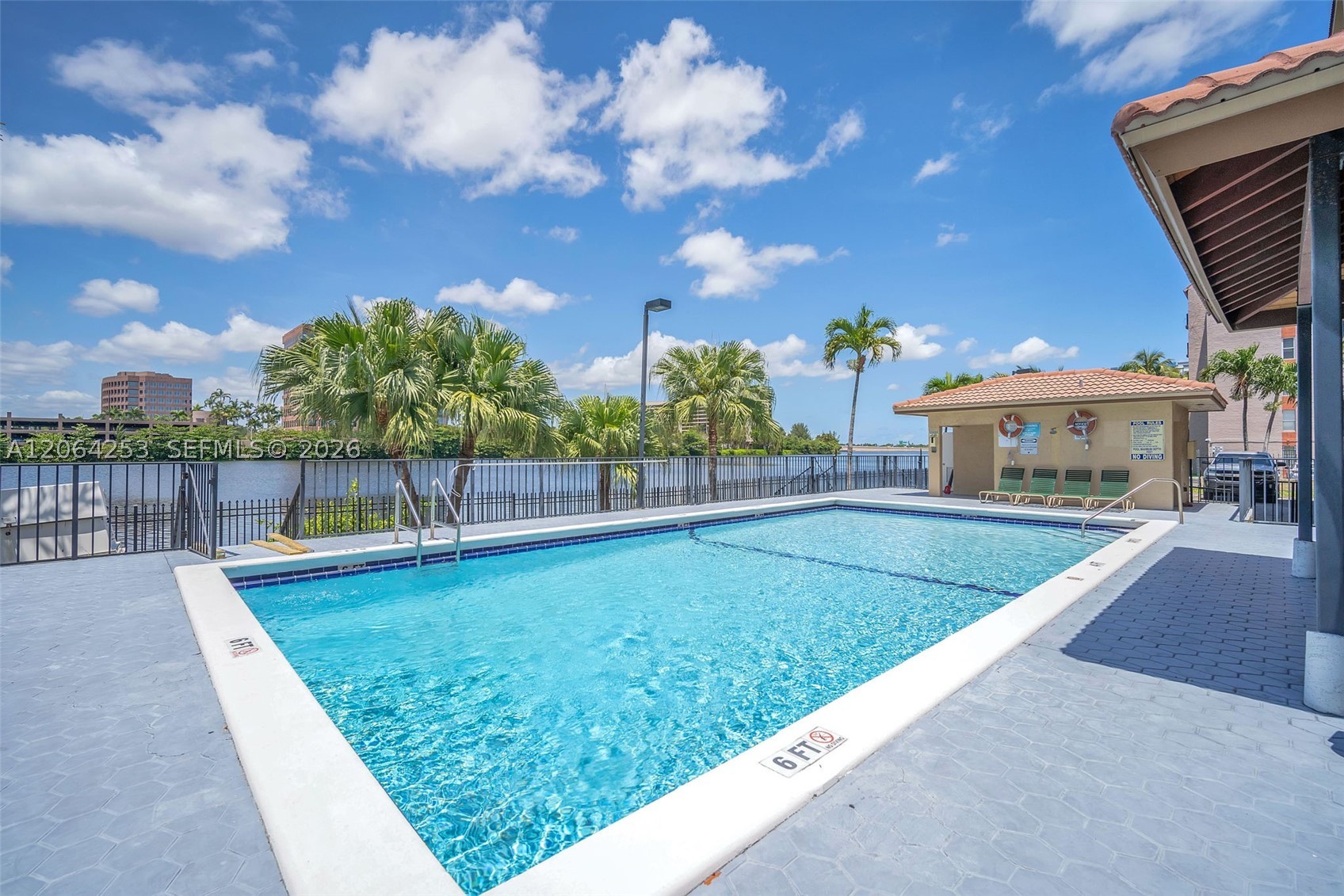 5249 NW 7th St #416, Miami FL 33126