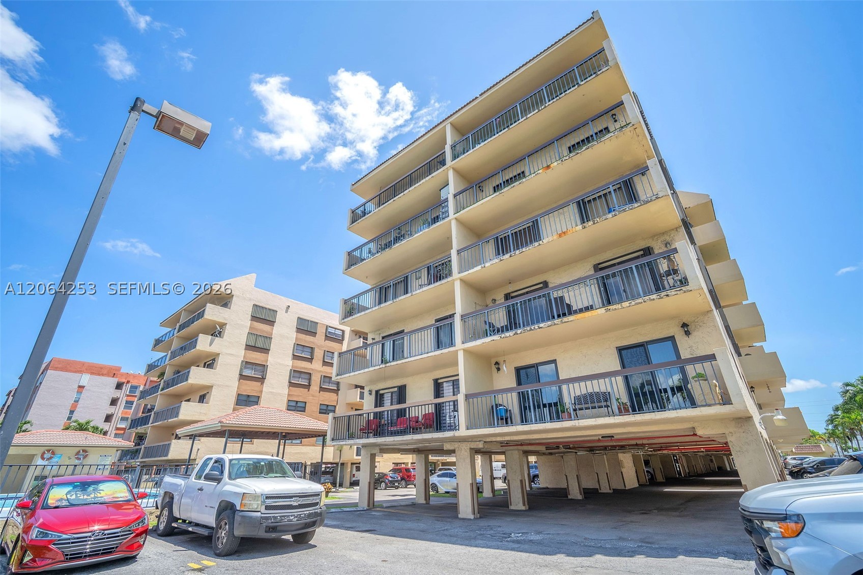 5249 NW 7th St #416, Miami FL 33126