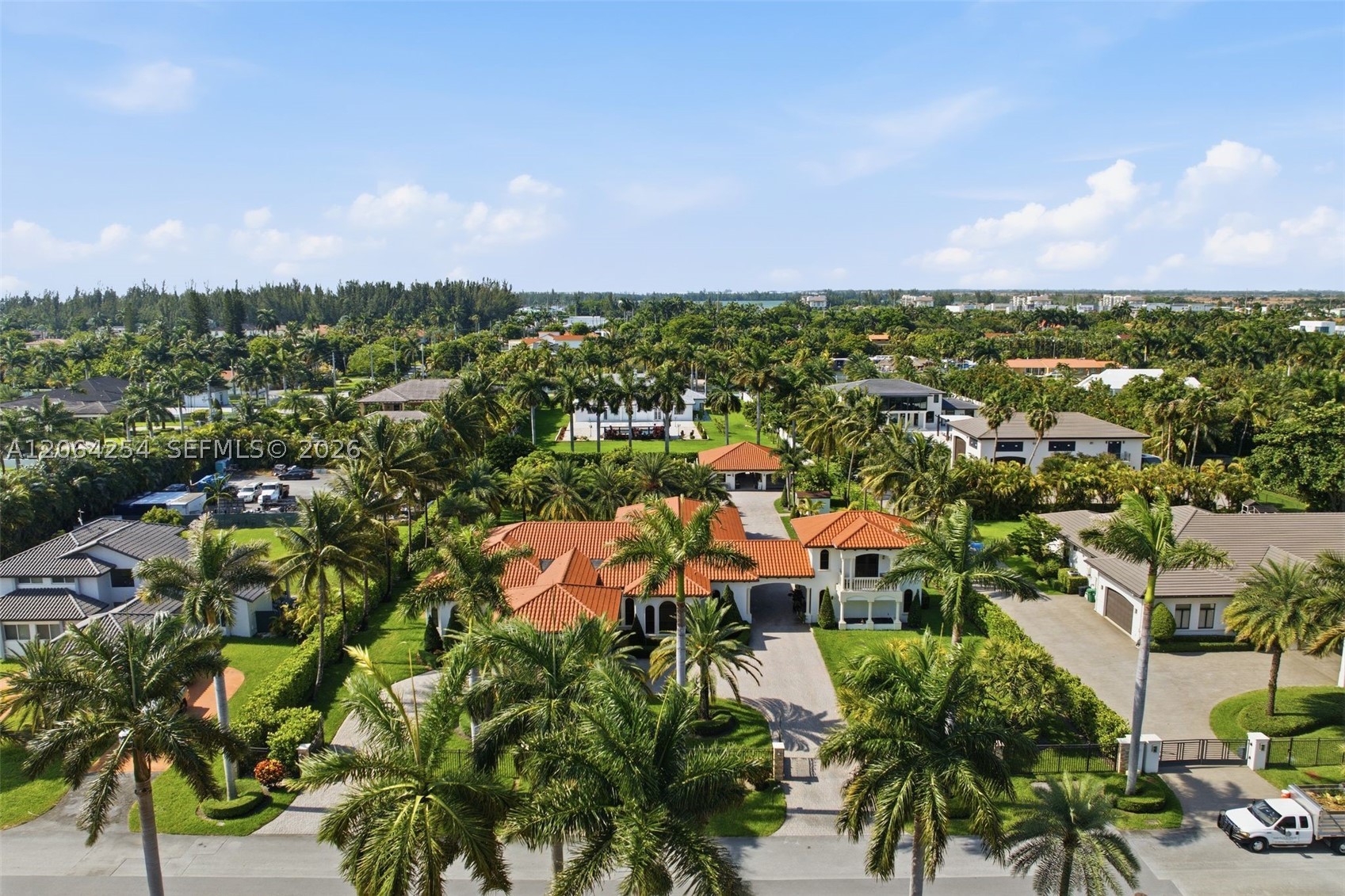 10181 NW 131st St, Hialeah Gardens FL 33018