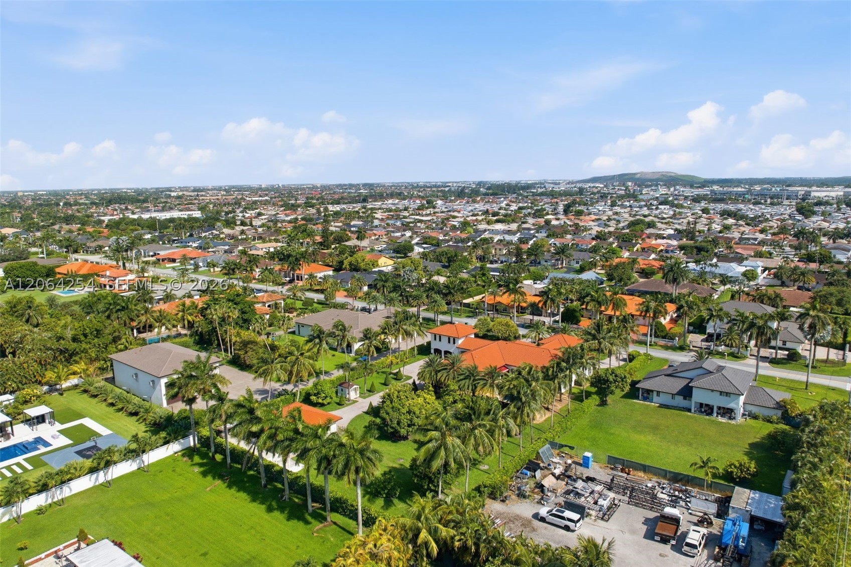 10181 NW 131st St, Hialeah Gardens FL 33018