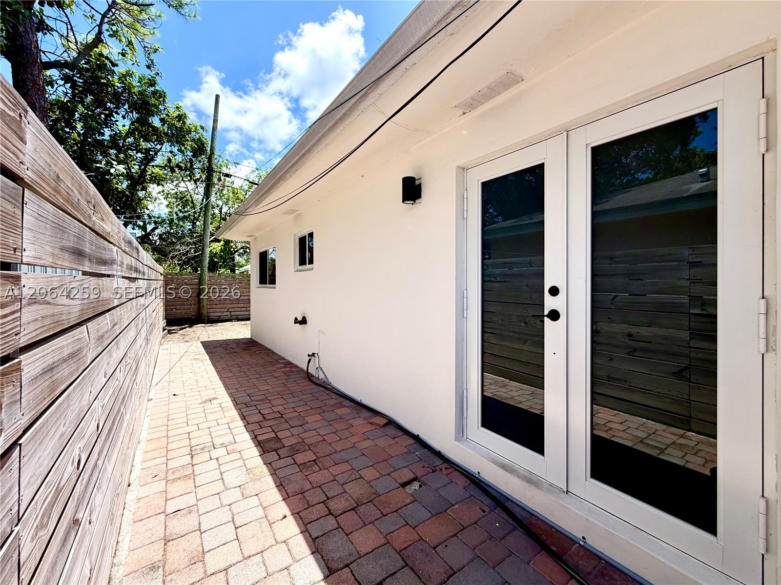 1436 NW 52nd St #0, Miami FL 33142