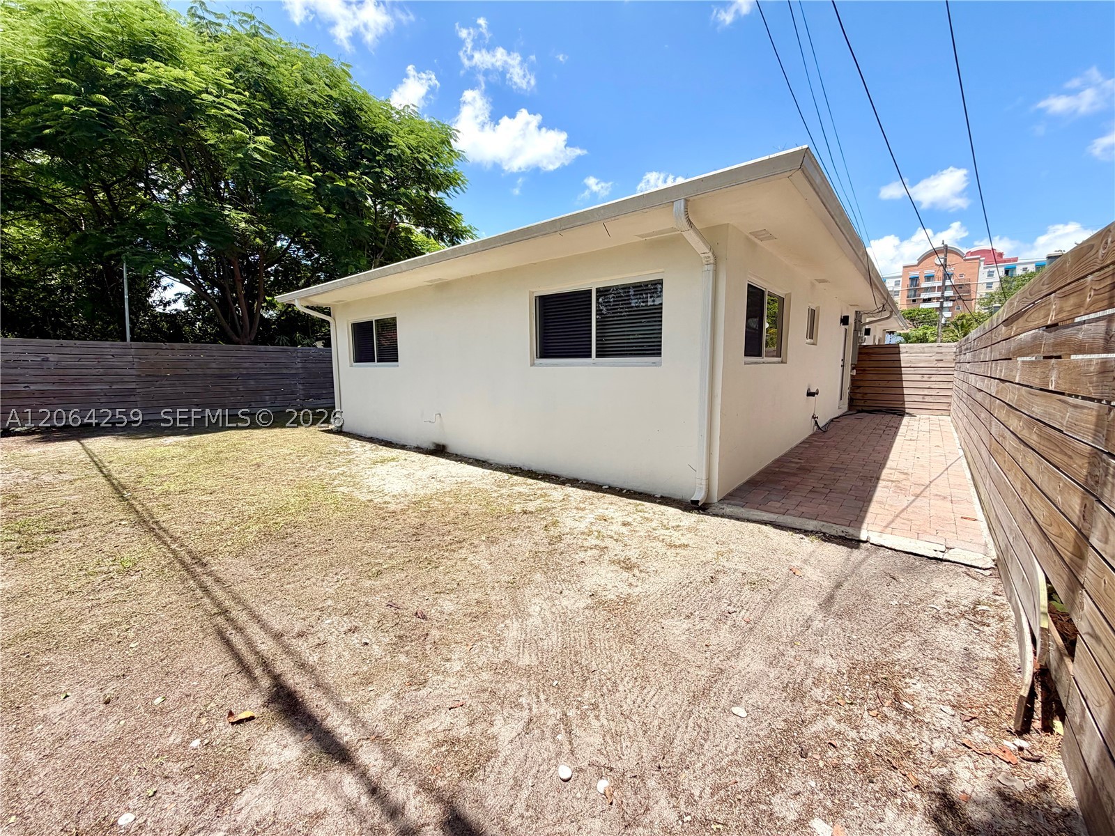 1436 NW 52nd St #0, Miami FL 33142