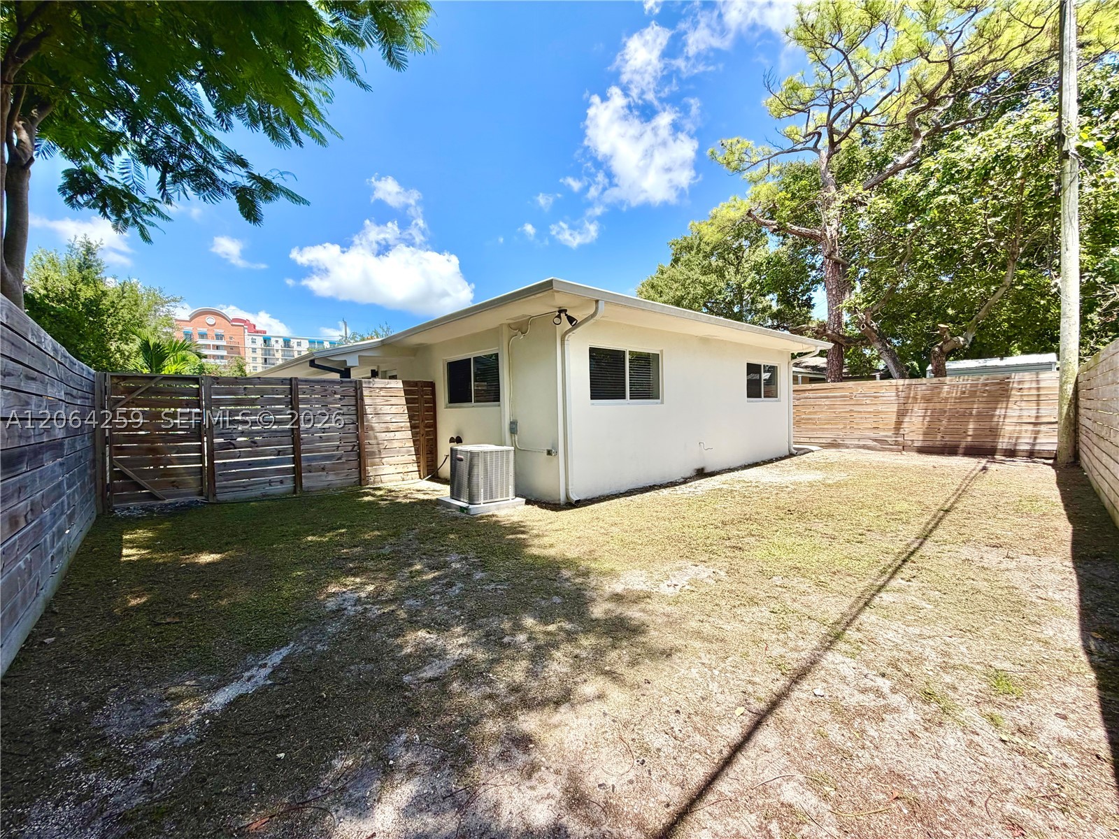 1436 NW 52nd St #0, Miami FL 33142