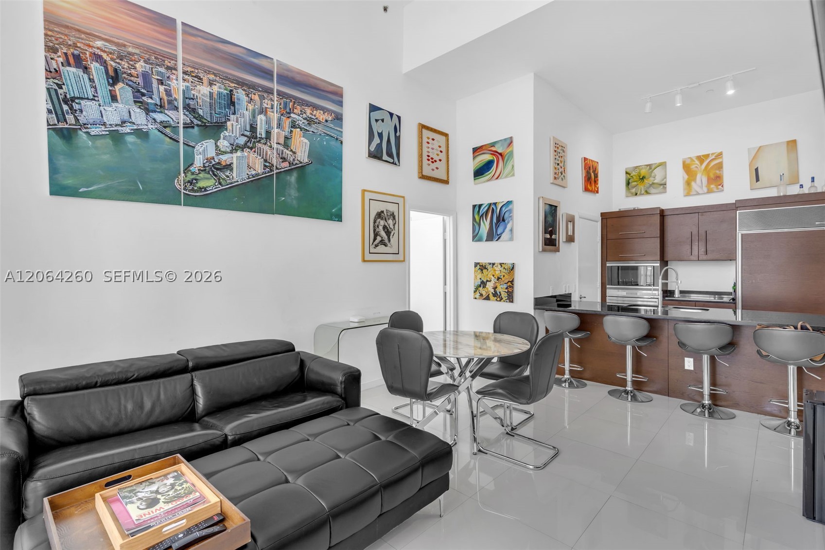 475 Brickell Ave #2813, Miami FL 33131
